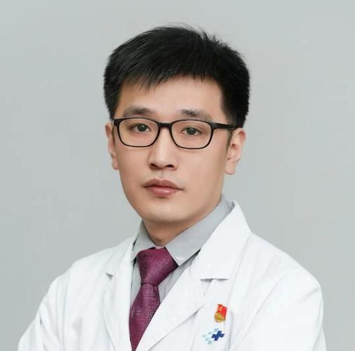 【专家:无锡市每年或现多个感染高峰_无锡目前有多少人感染】
